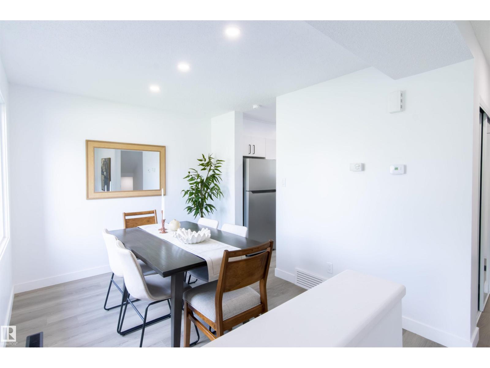 #33 15710 BEAUMARIS RD NW — photo 9