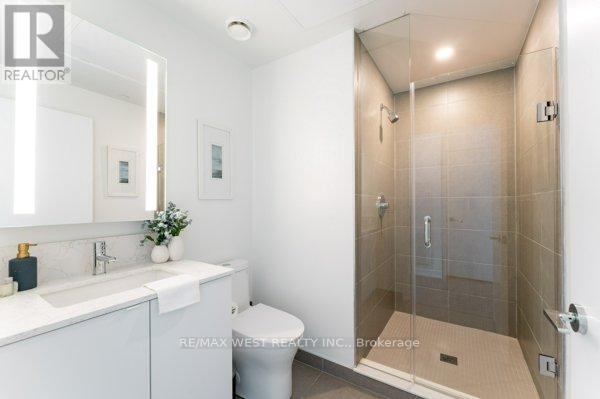 #1207 270 DUFFERIN STREET W - 11