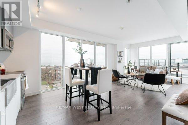 #1207 270 DUFFERIN STREET W - 12