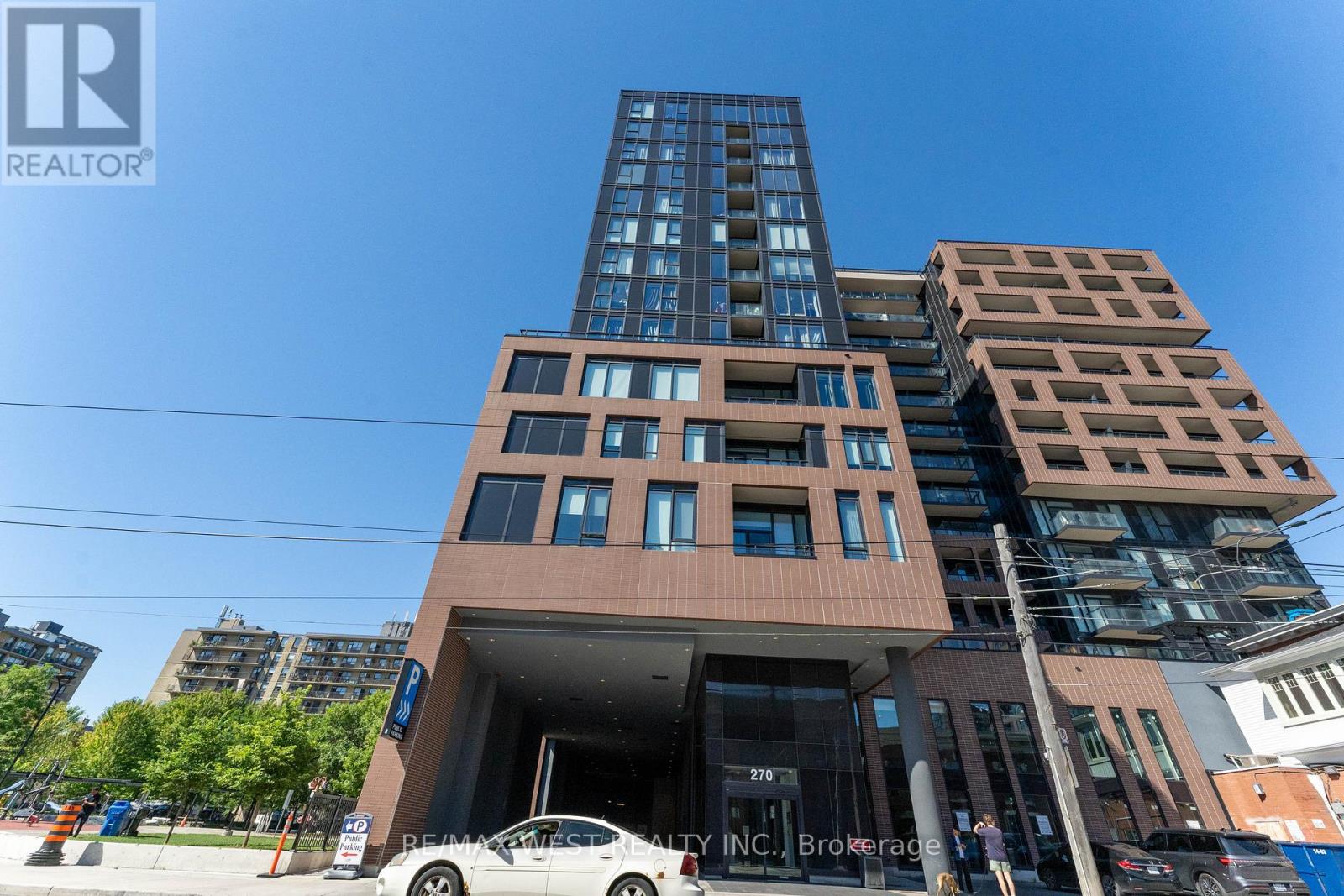 #1207 270 DUFFERIN STREET W - 2