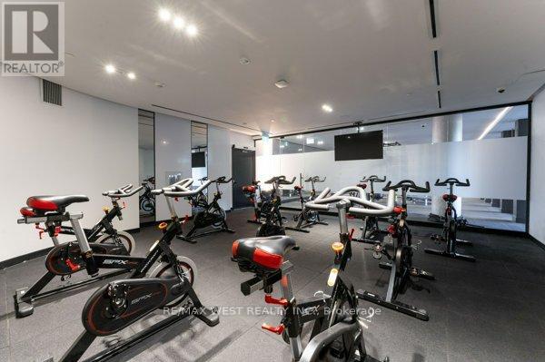 #1207 270 DUFFERIN STREET W - 28