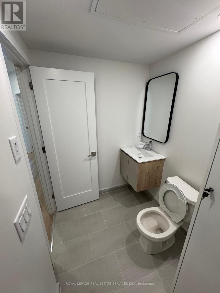 2 Bed, 2 Bath Multi-Family for Rent in Ottawa – C – 61 PINEHURST AVENUE, Ottawa – MLS# X13499022 - Image 8