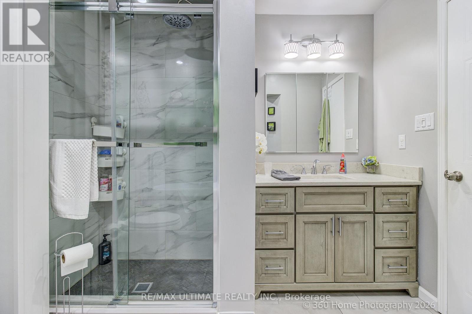 23 WINDHAM CRESCENT - 15