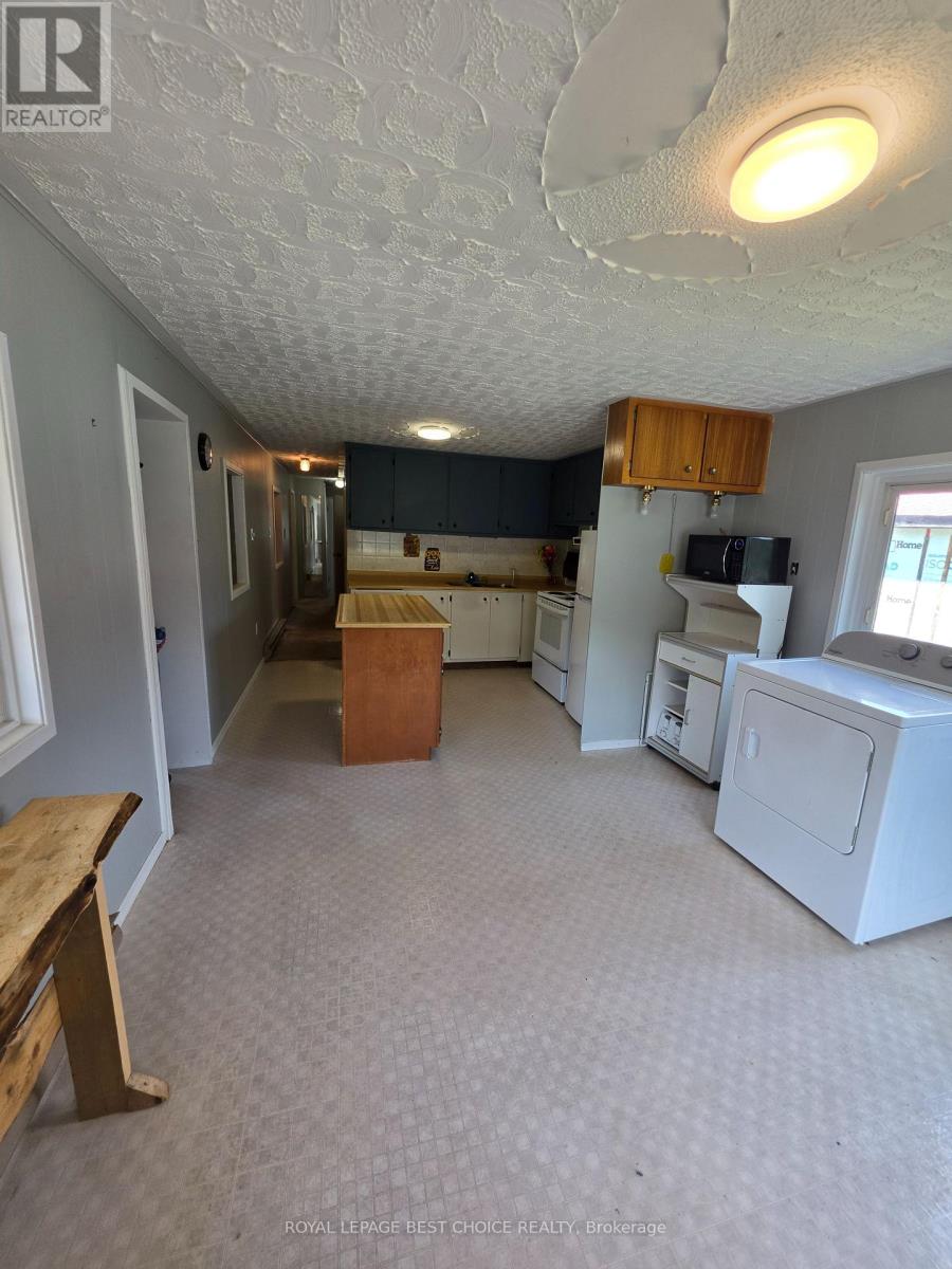 20 GOWARD AVENUE - 9