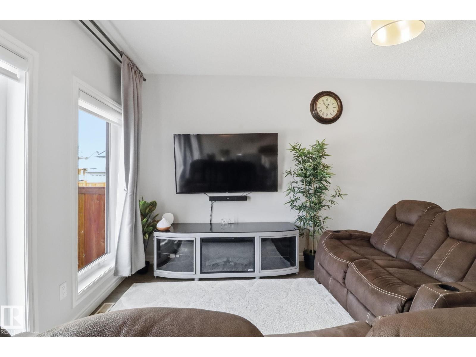 812 176 ST SW - 10