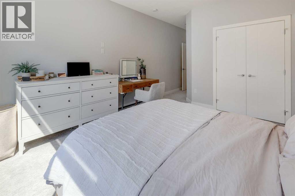 #111 408 27 Avenue NE - 24