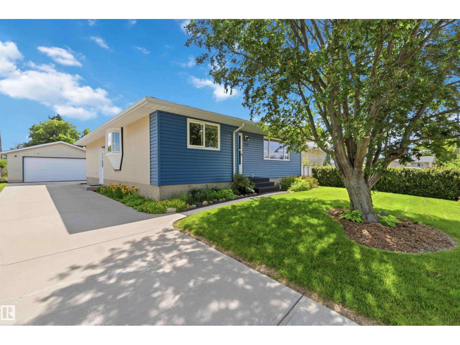 4419 47 ST - photo 3