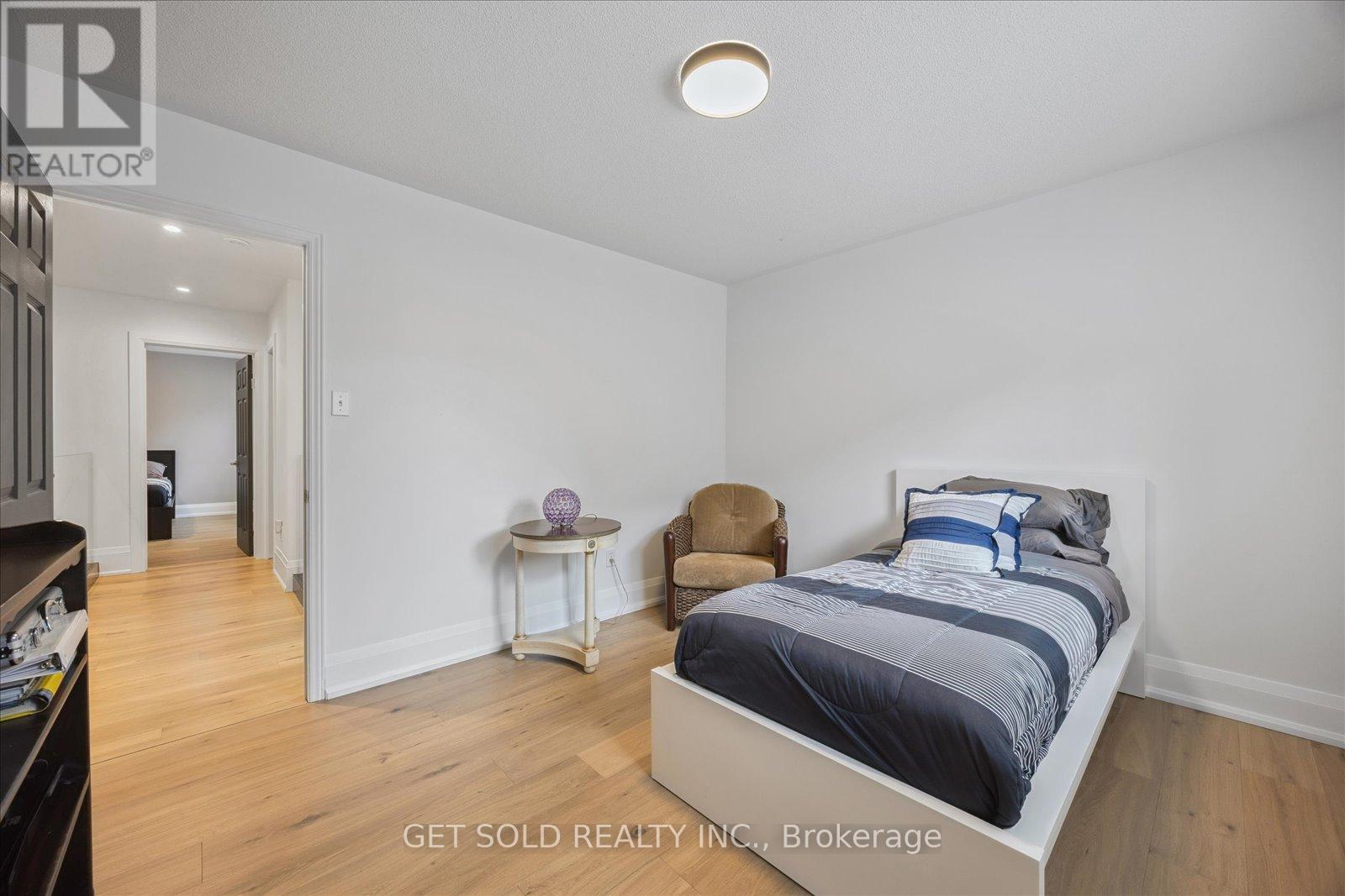 64 SPENCE DRIVE - 26