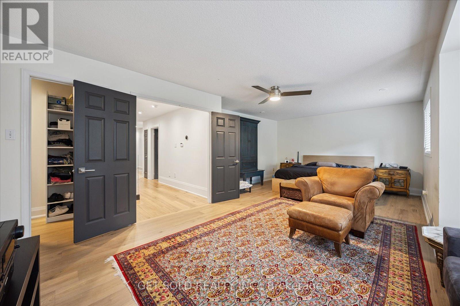 64 SPENCE DRIVE - 24