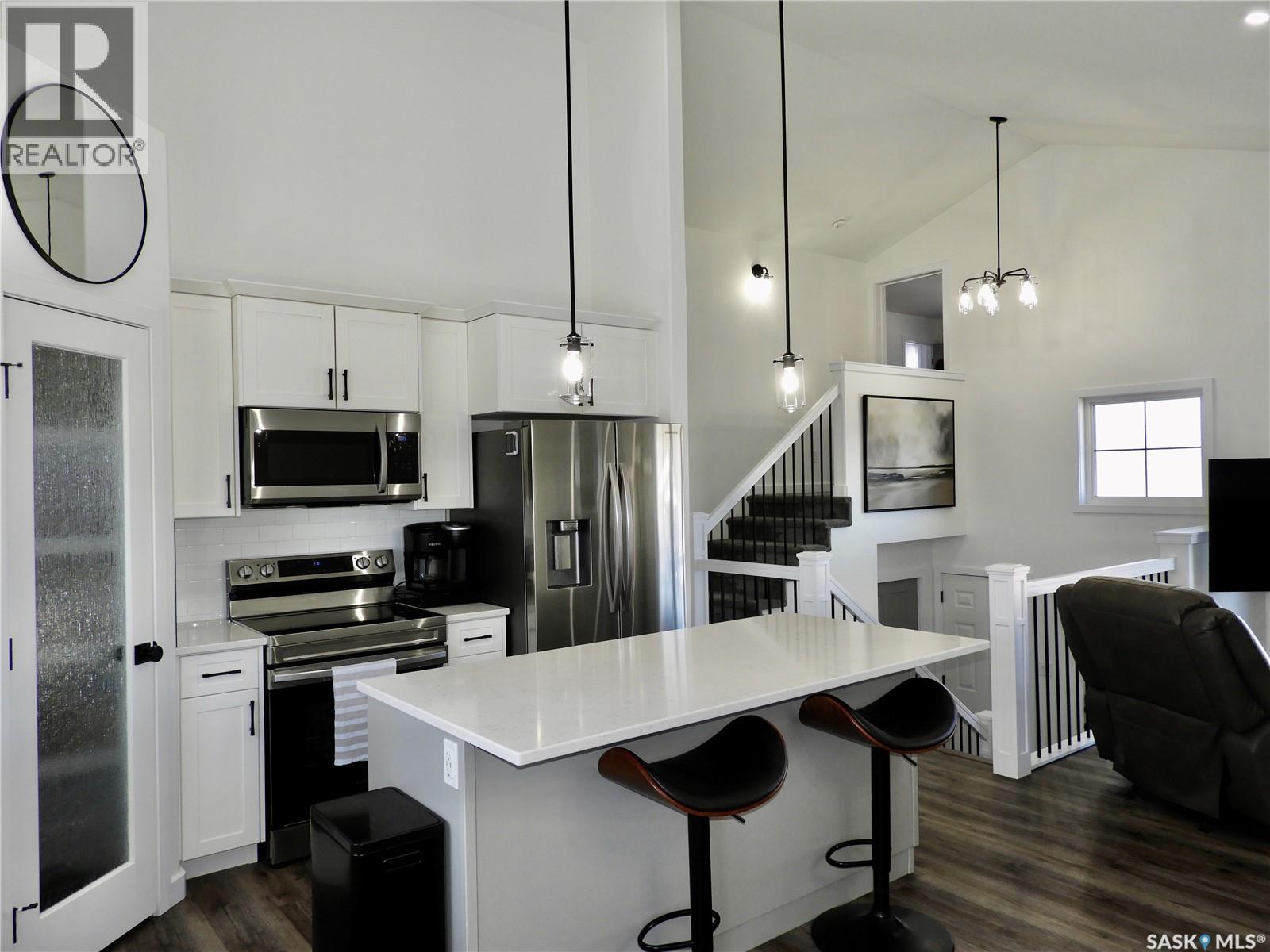 715 SCOTT CRESCENT - photo 2