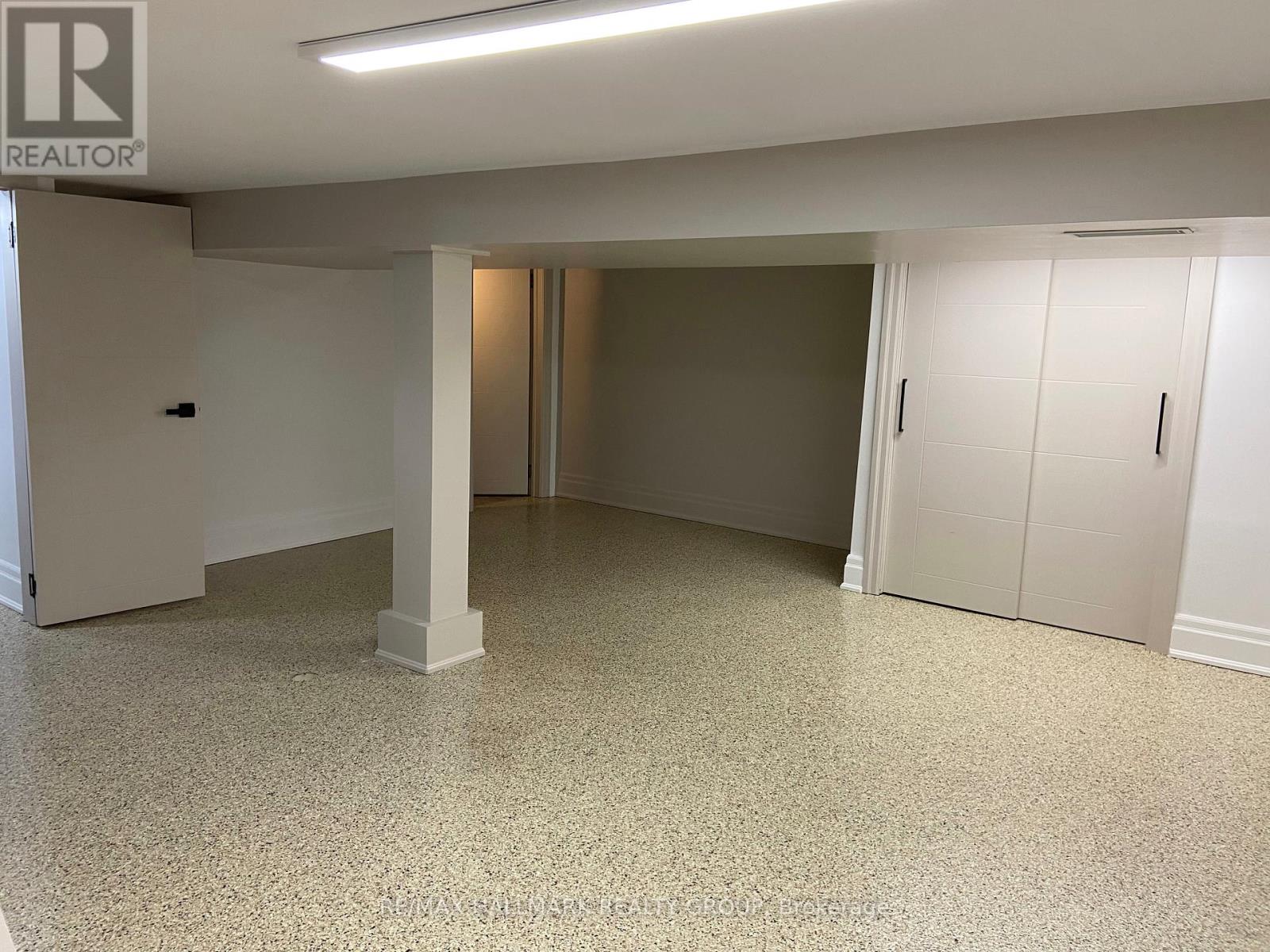 2545 MARKET STREET - 33