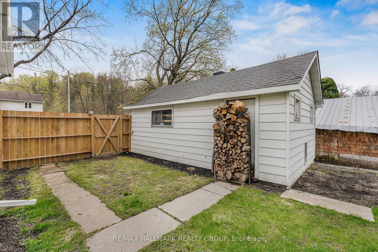 2545 MARKET STREET - 39