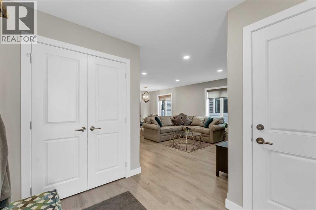 162 Somerset Way SE - photo 5