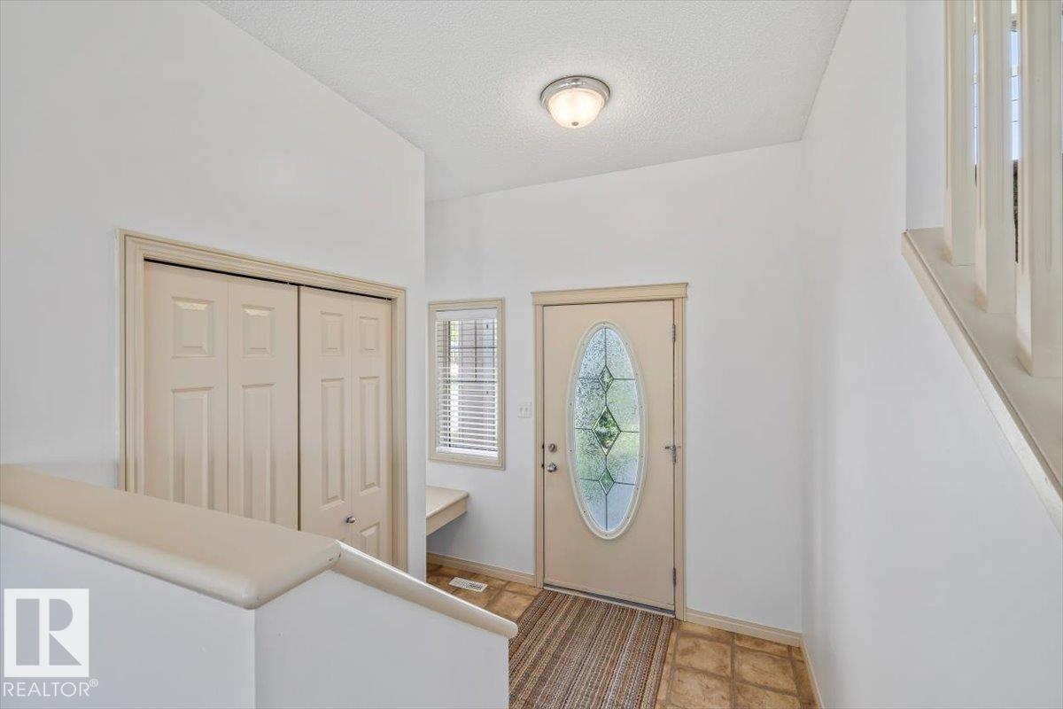 8509 7 AV SW — photo 14