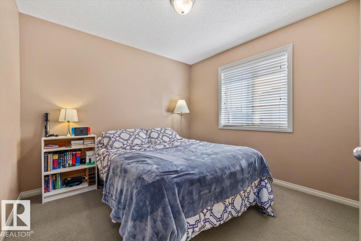 8509 7 AV SW — photo 25