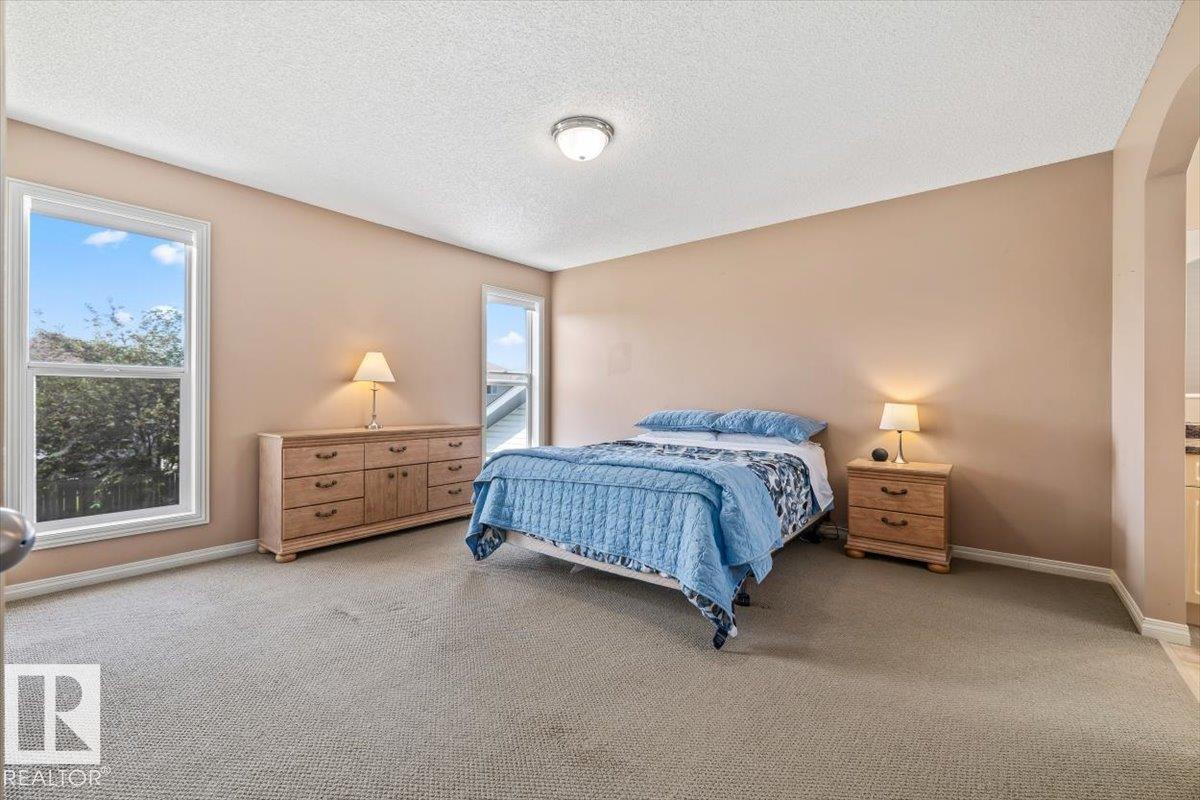 8509 7 AV SW — photo 28