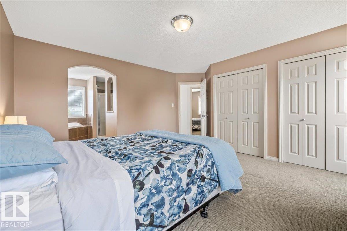 8509 7 AV SW — photo 30