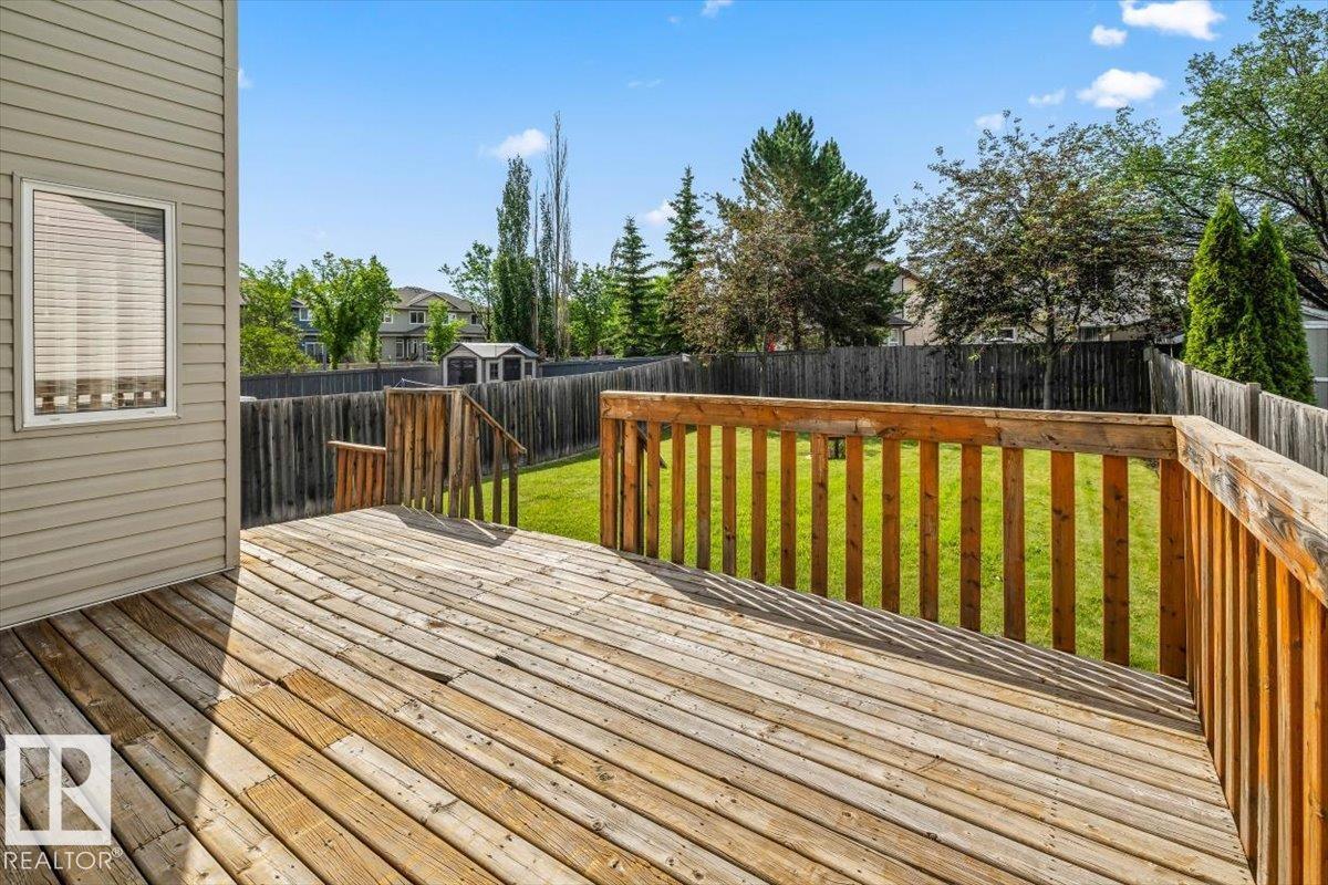 8509 7 AV SW — photo 37