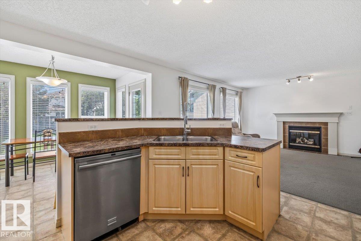 8509 7 AV SW - photo 5