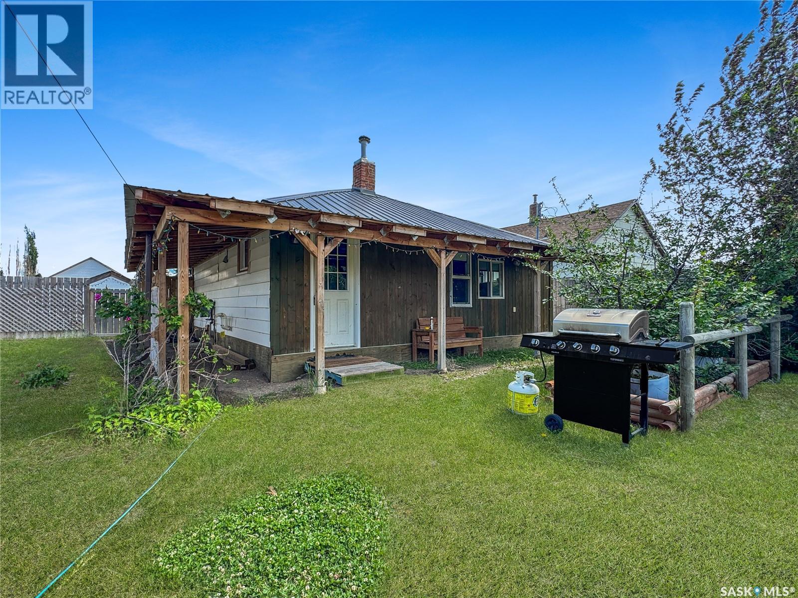 205 4th STREET E - 11