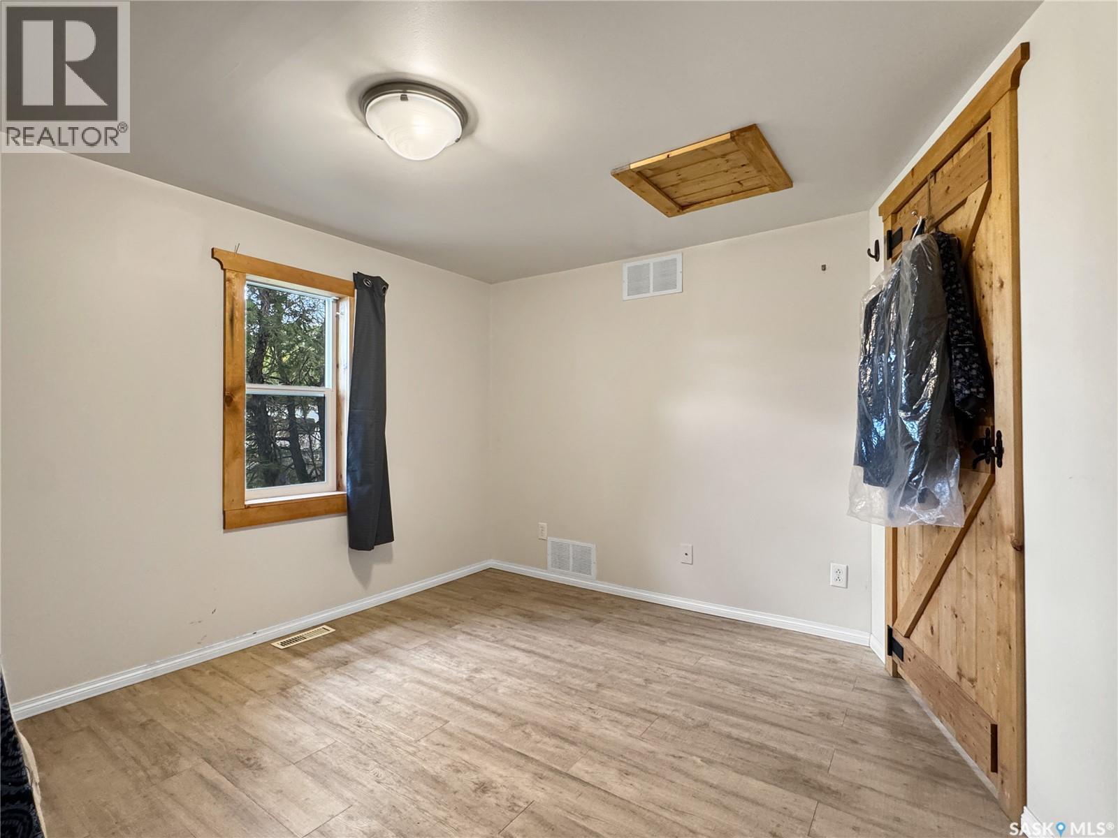 205 4th STREET E - 5