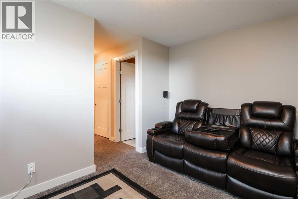 408 11B Street — photo 33