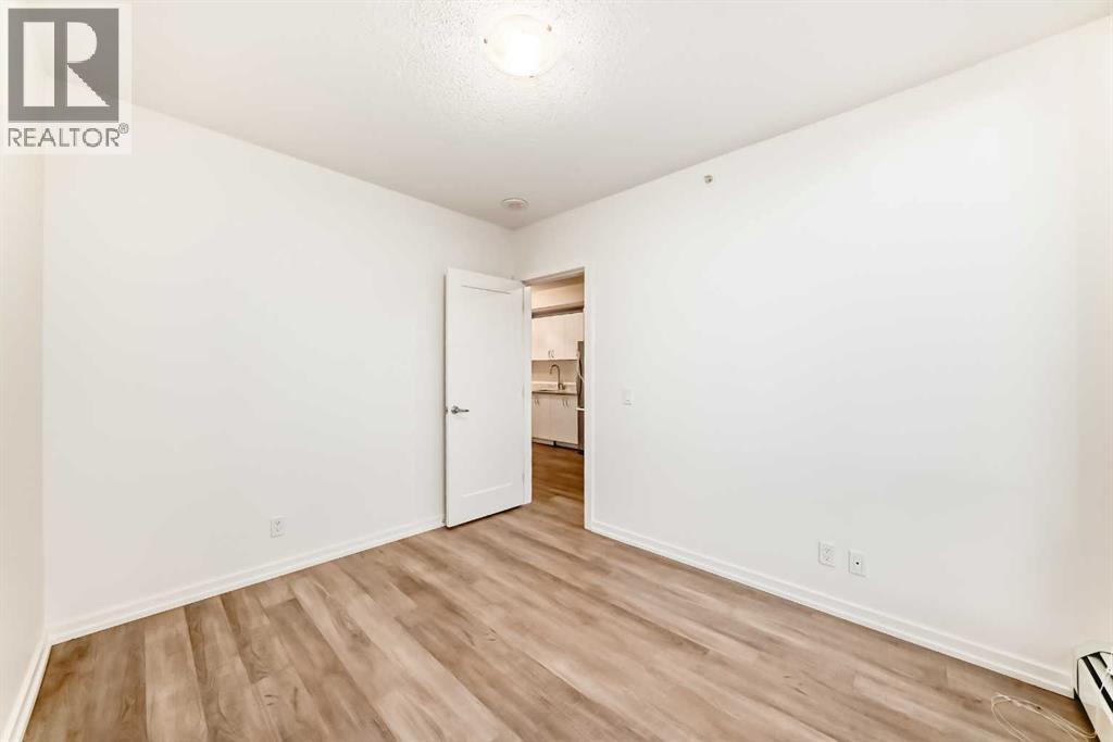 #310 450 8 Avenue SE - 26