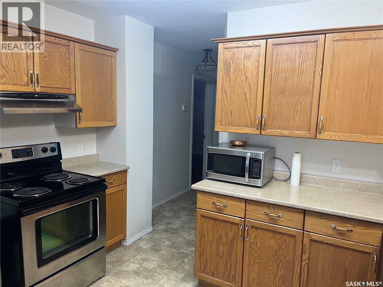 530 5th STREET NE - 5