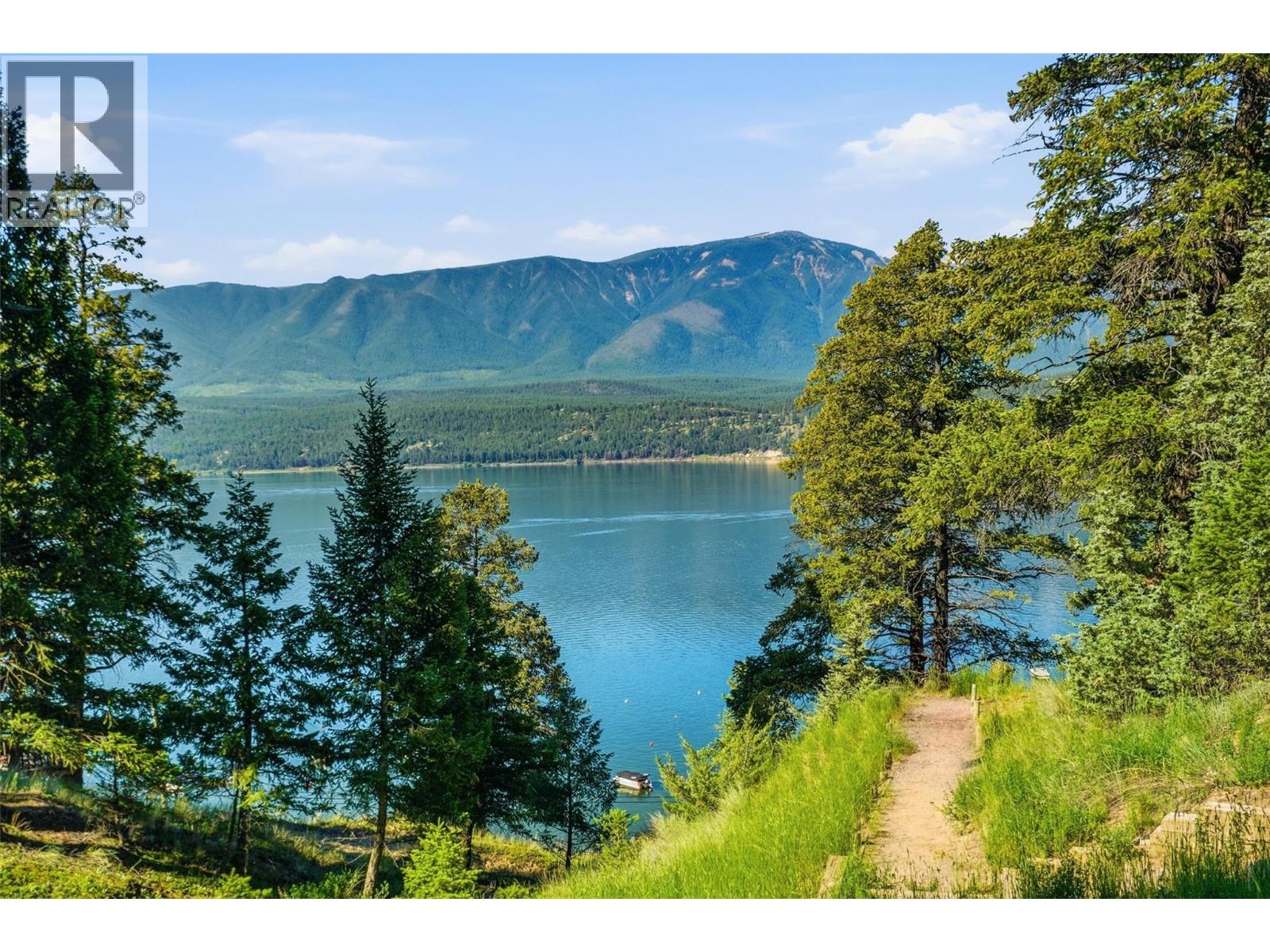 1210 Swansea Crescent - 5