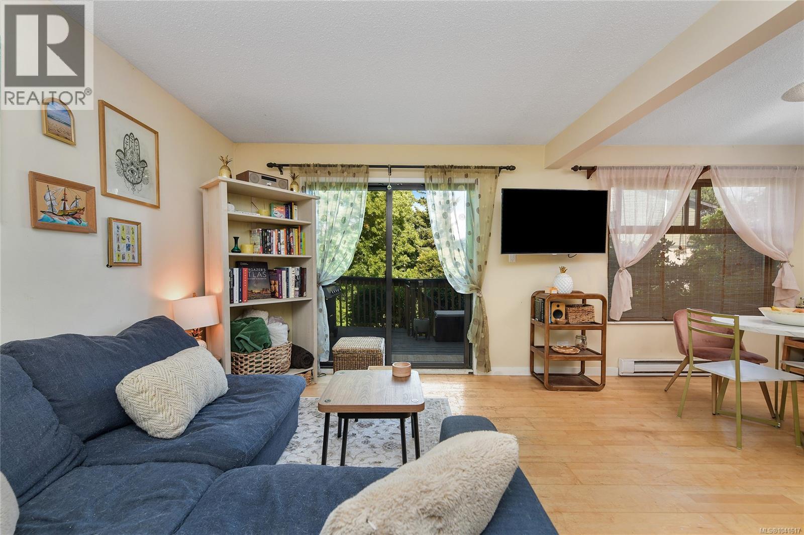 524 Crossandra Cres - 3