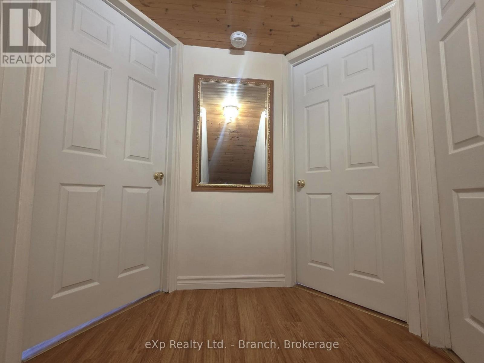 4 BARON STREET - 16