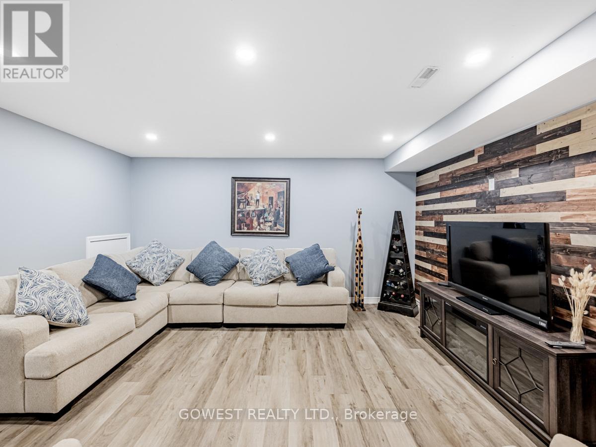#31 3050 ORLEANS ROAD - 25