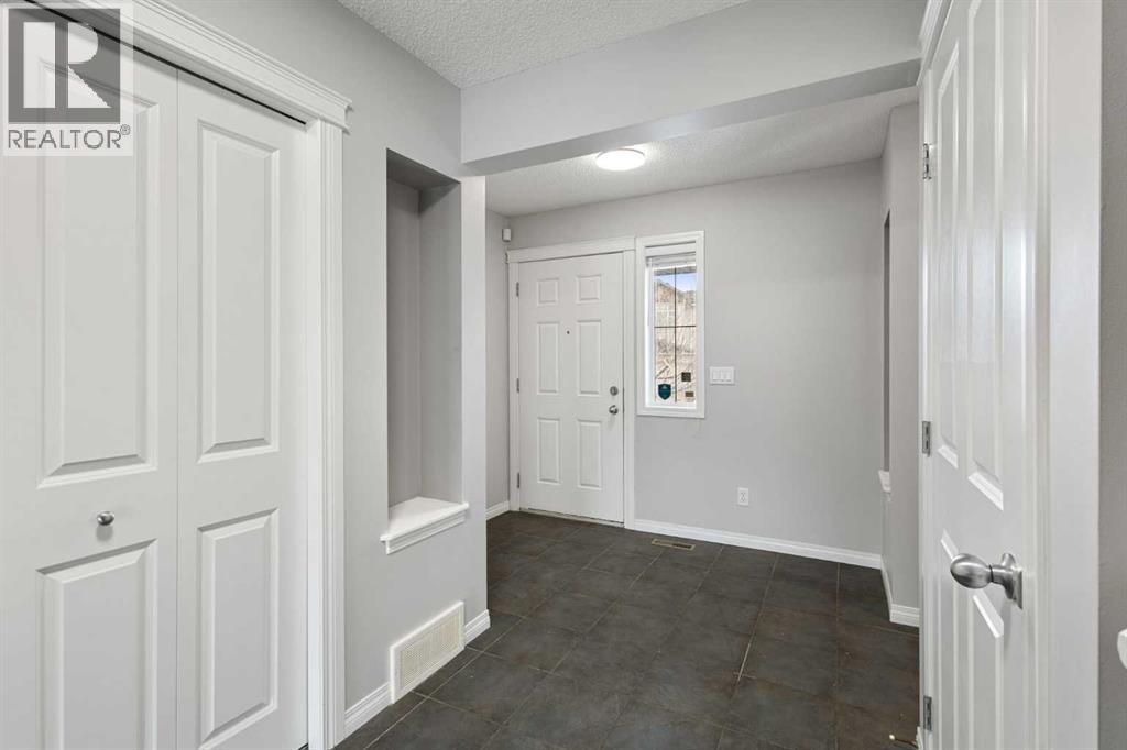 72 Pantego Close NW - 8