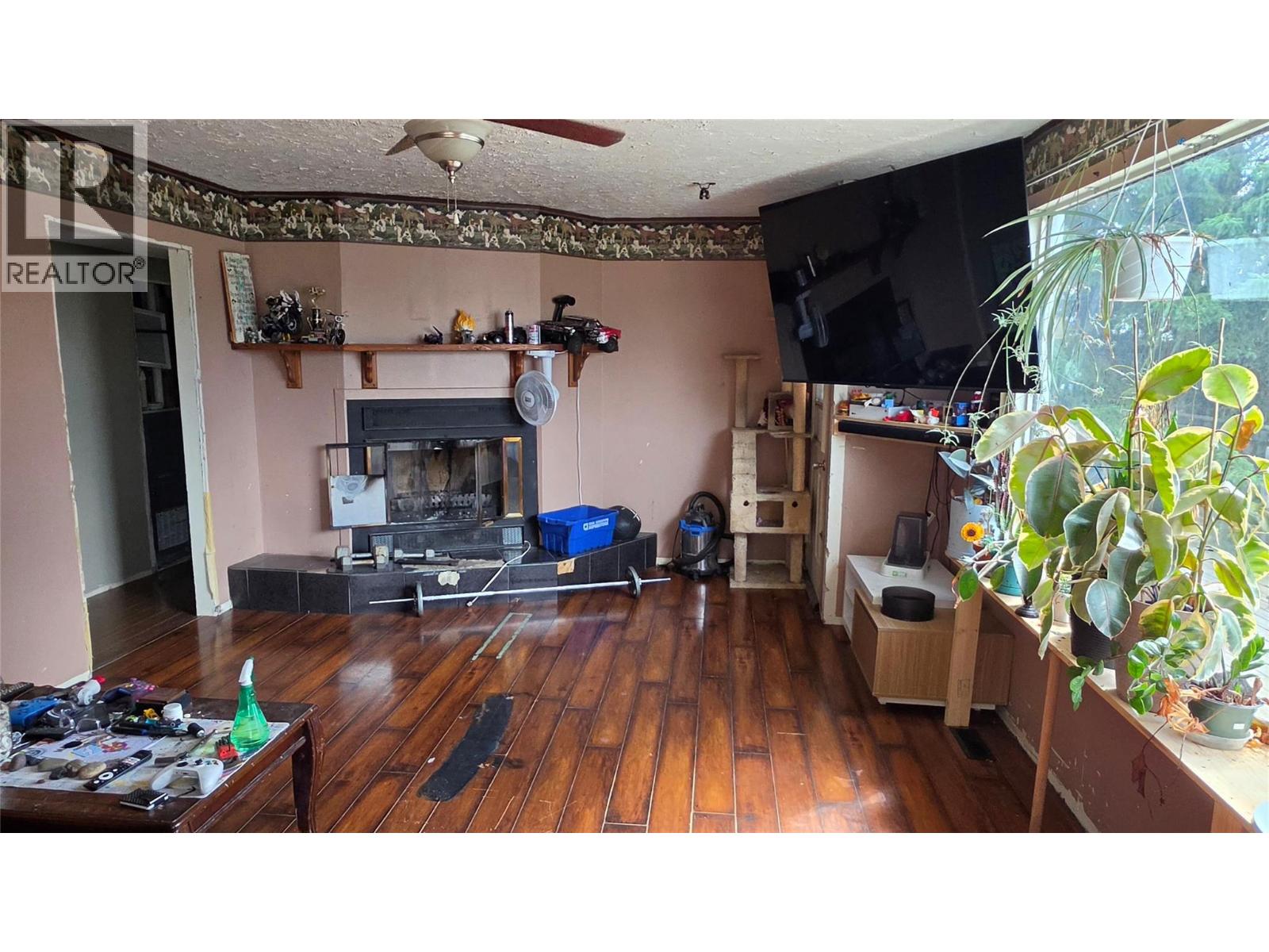 1416 94 Avenue - 3