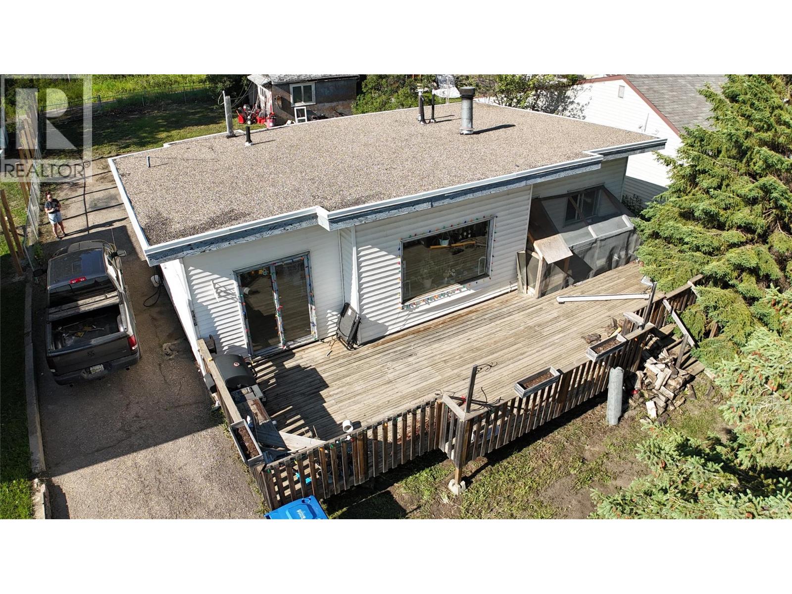 1416 94 Avenue - 1