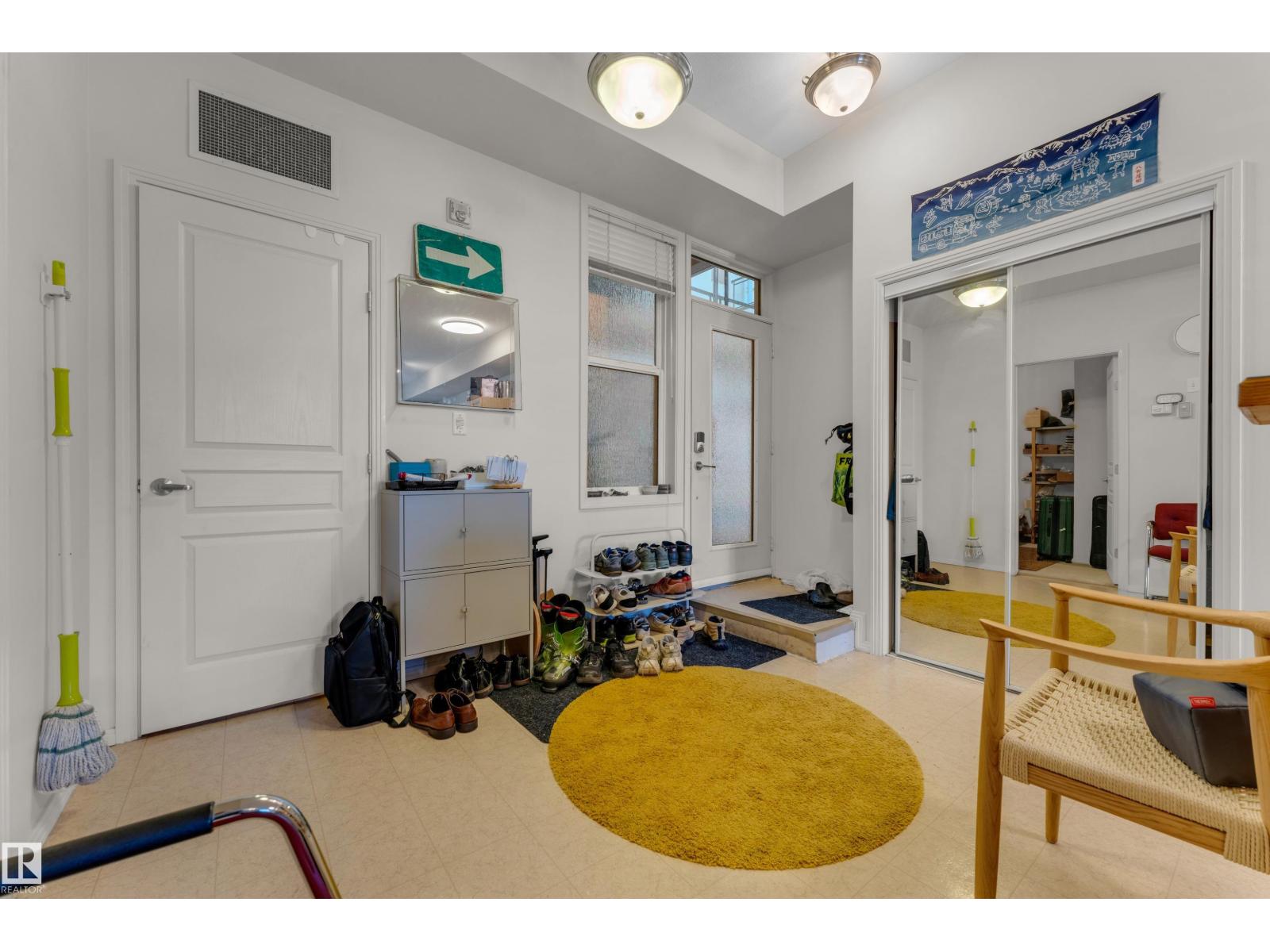 #129 10407 122 ST NW - 11