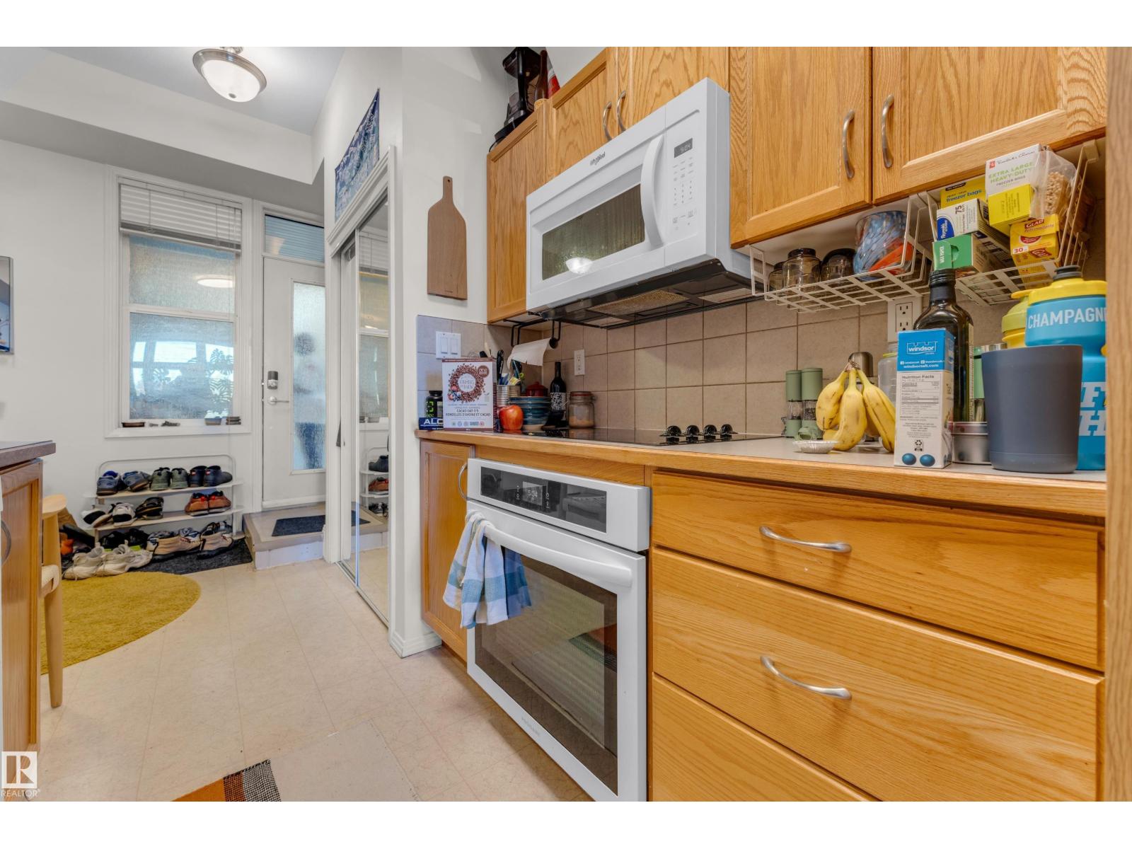 #129 10407 122 ST NW - 18