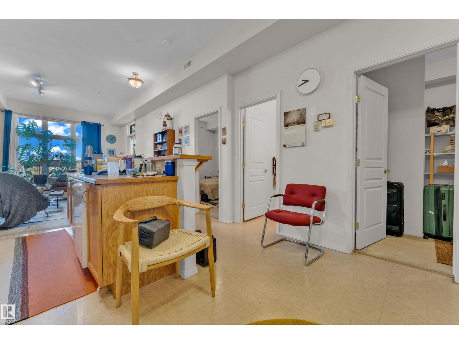 #129 10407 122 ST NW - 20