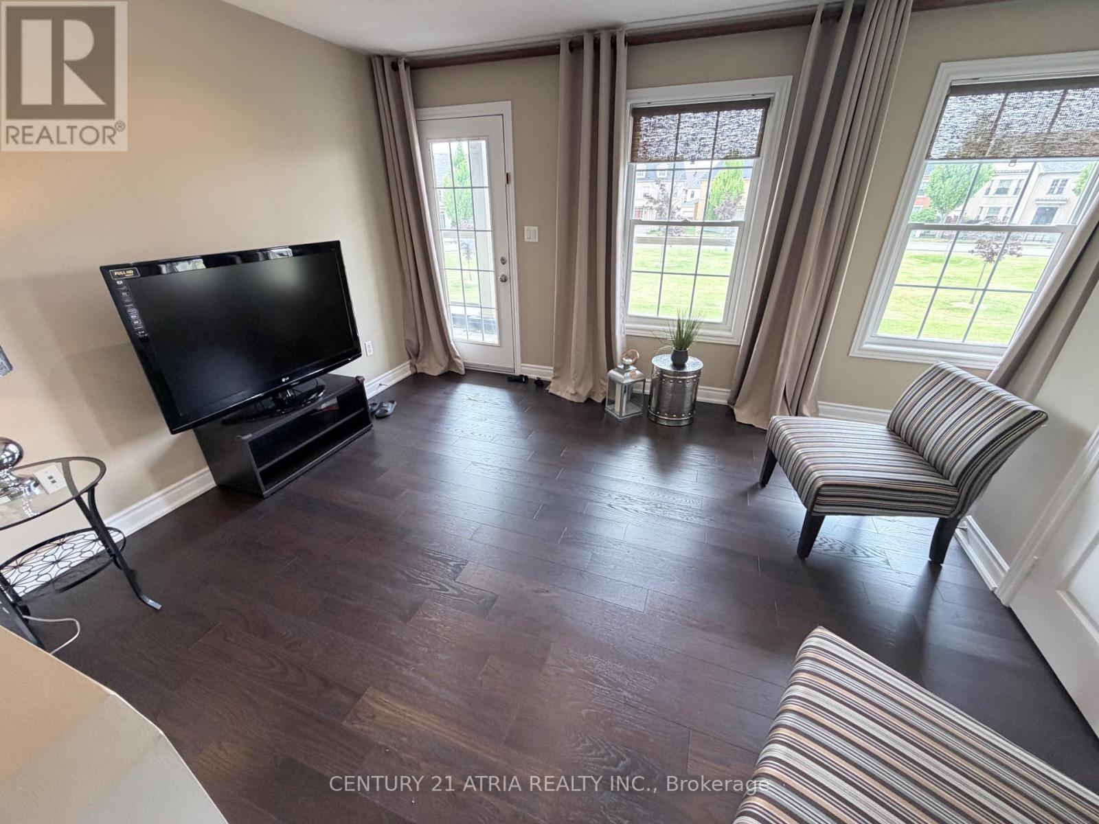 6 CRESCENT PARK LANE - 26