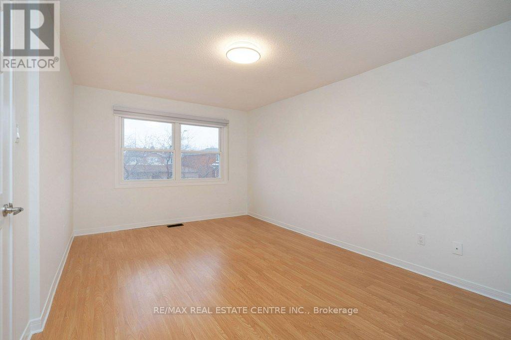 796 BUCKINGHAM COURT - 38