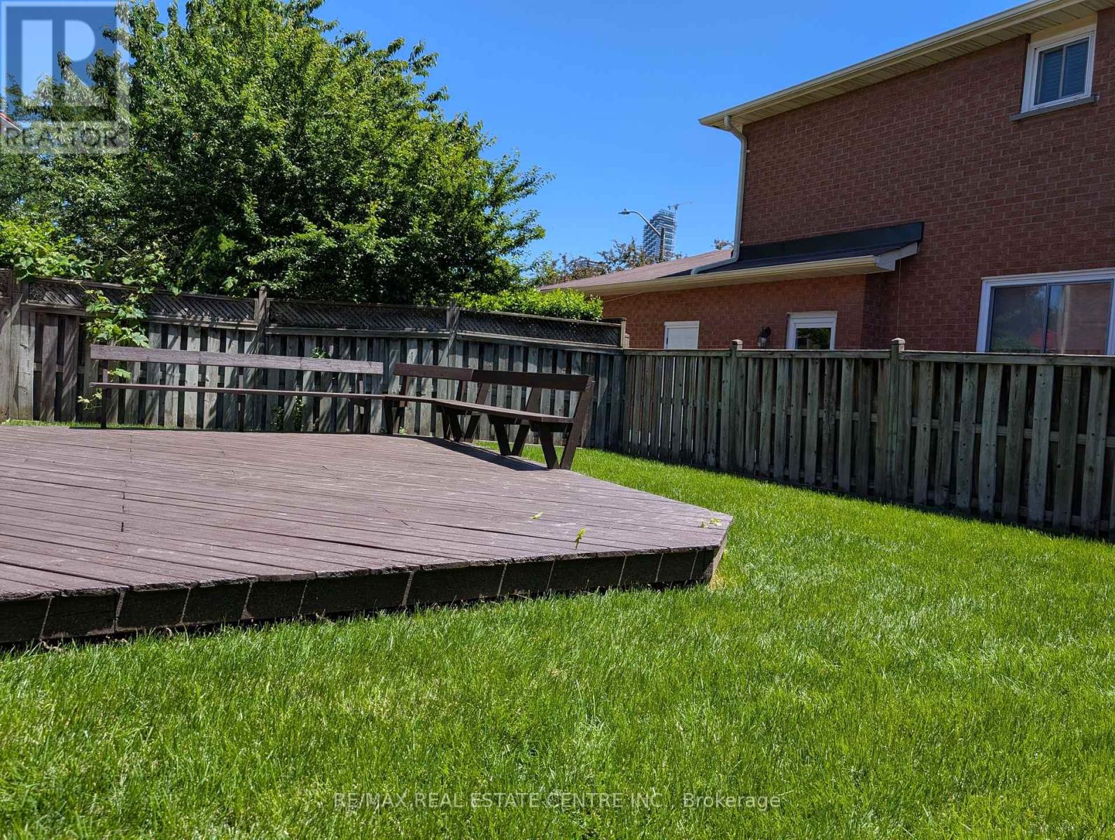 796 BUCKINGHAM COURT - 47