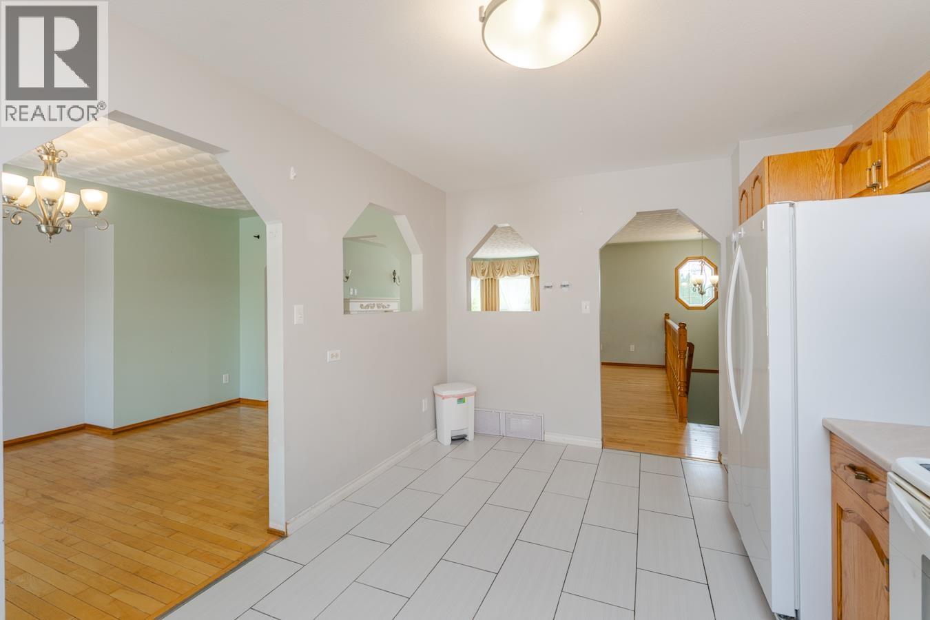 633 JOHNSON STREET - 6