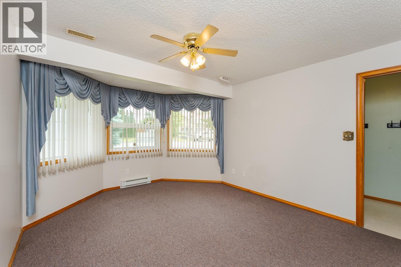 633 JOHNSON STREET - 15
