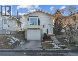 65 Tararidge Close NE - photo 1