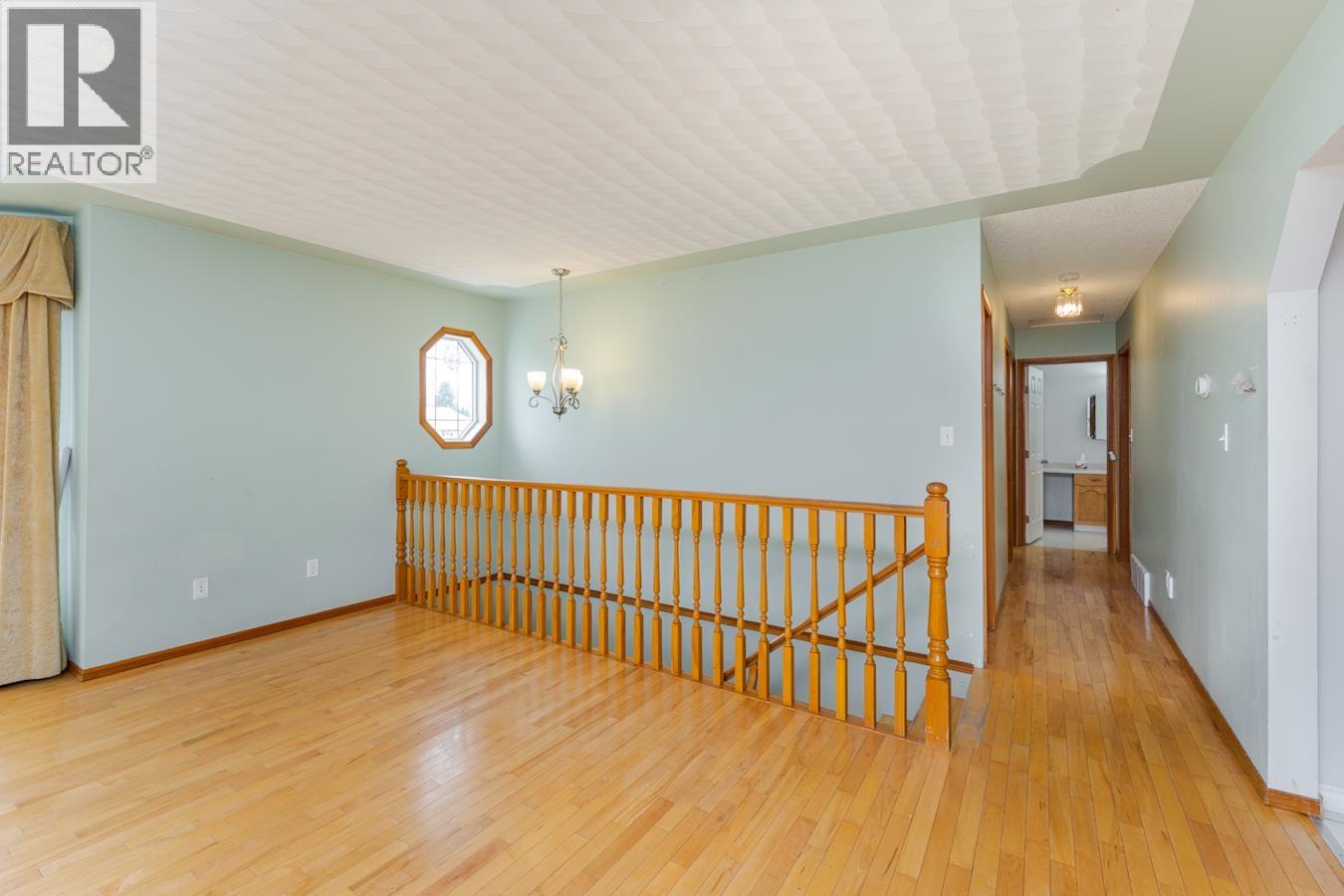 633 JOHNSON STREET - 10
