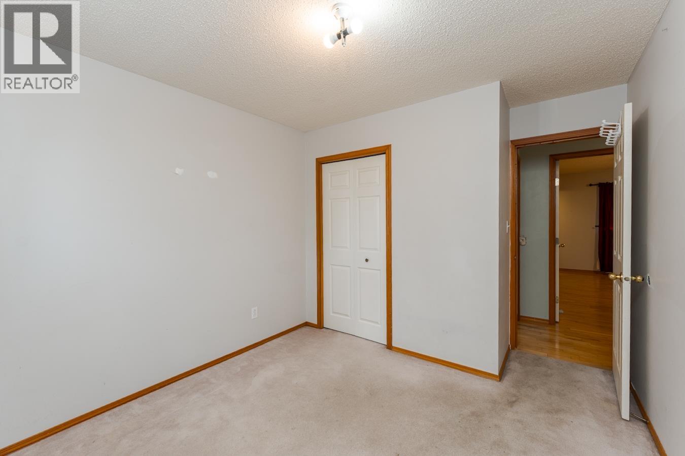 633 JOHNSON STREET - 22