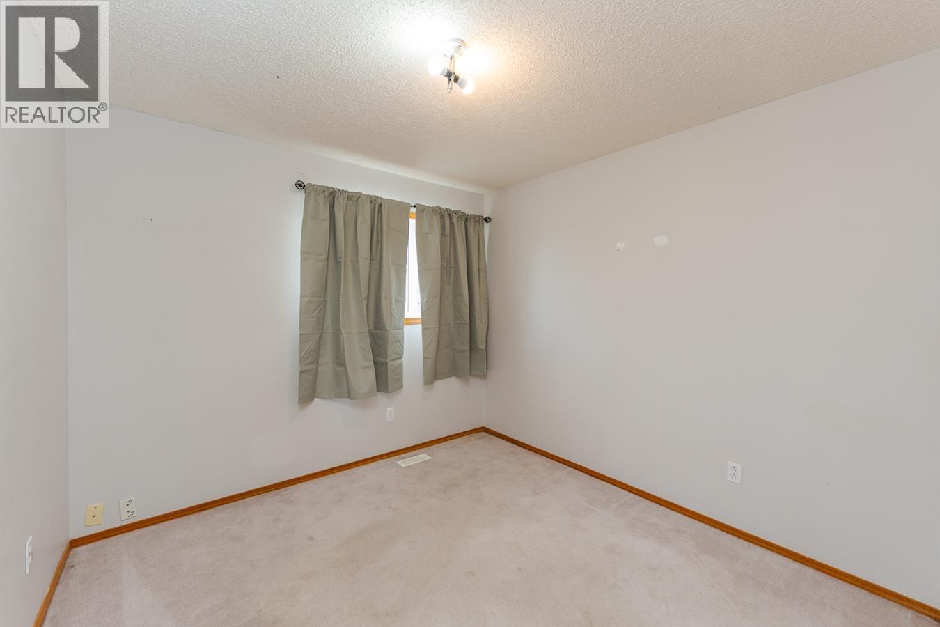 633 JOHNSON STREET - 21