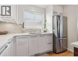 65 Tararidge Close NE - photo 10
