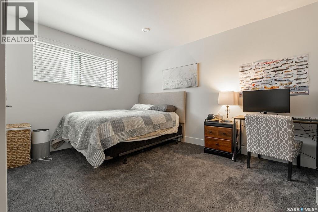 1302 Edward AVENUE — photo 22
