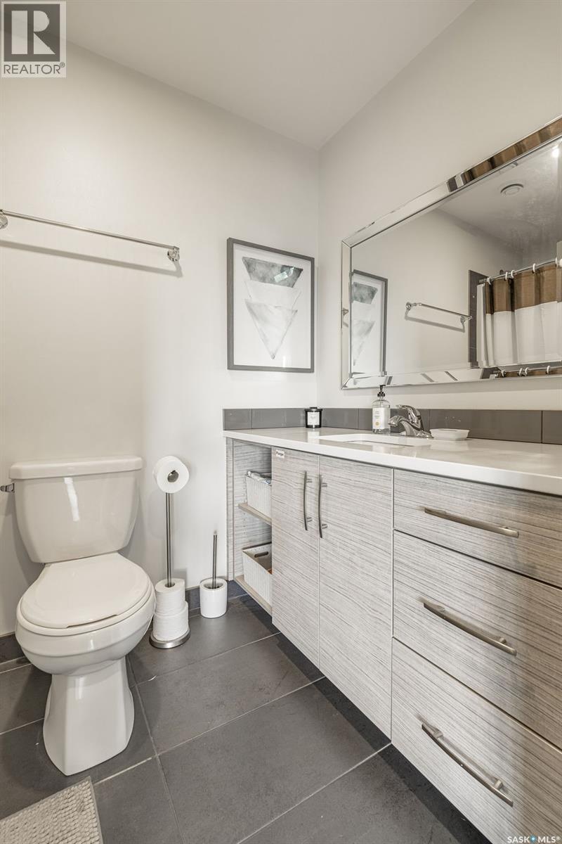 1302 Edward AVENUE — photo 45